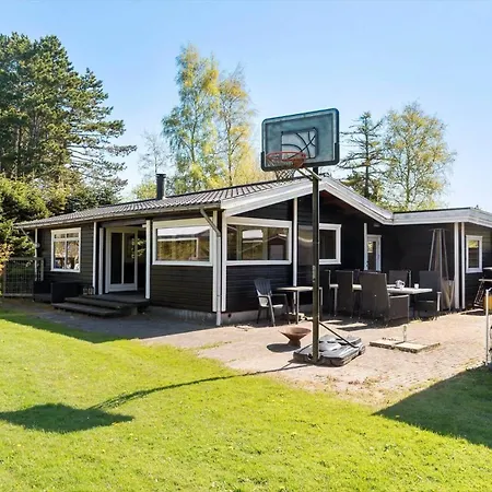 Дом отдыха M260-vaeggerlose-lovsangervej-17 *